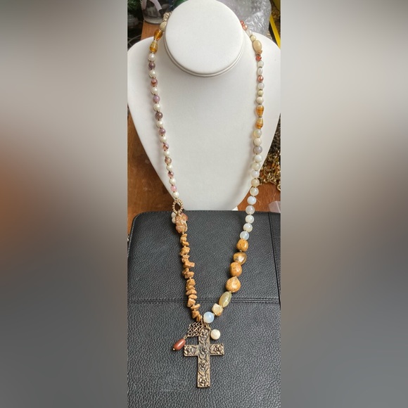 CUPLE Cross & Natural Stone Bead Necklace - Picture 5 of 6